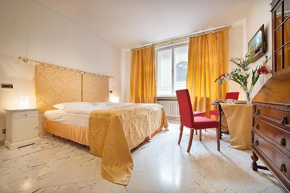 ****  Hotel Leon D'Oro Prag Tjekkiet