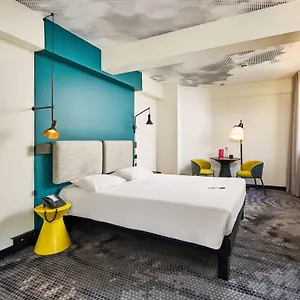 Ibis Wenceslas Square פראג