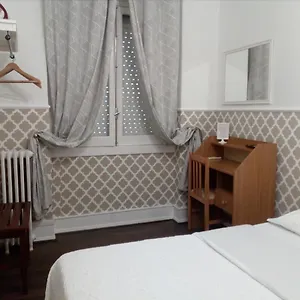 Alojamento de Acomodação e Pequeno-almoço Londrina